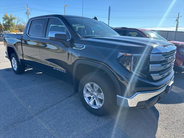 new 2025 GMC Sierra 1500 car, priced at $57,585