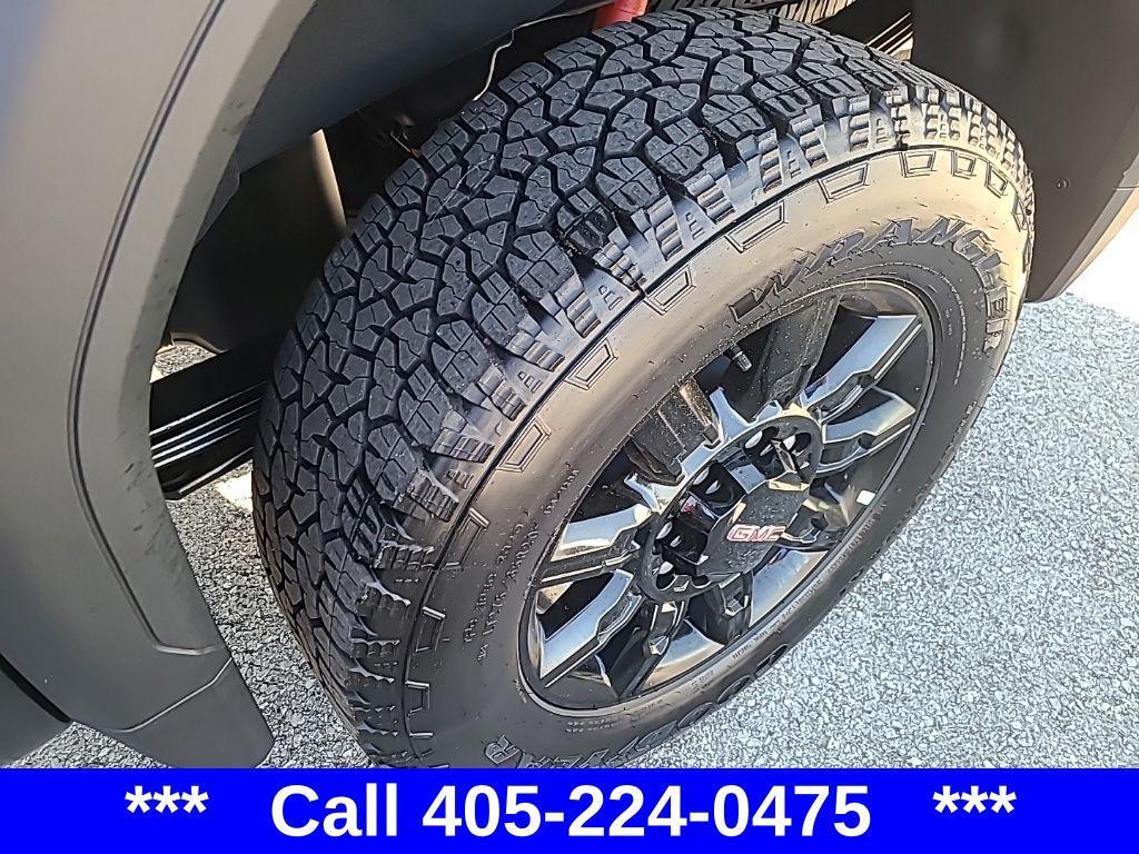 new 2026 GMC Sierra 2500 car, priced at $85,250