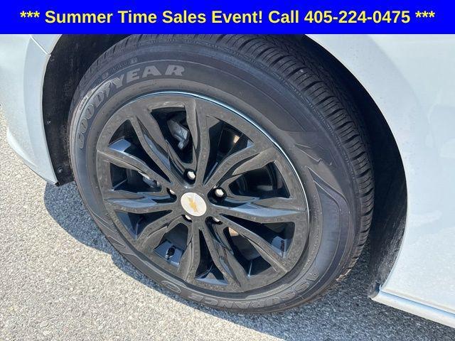 used 2025 Chevrolet Malibu car, priced at $23,500
