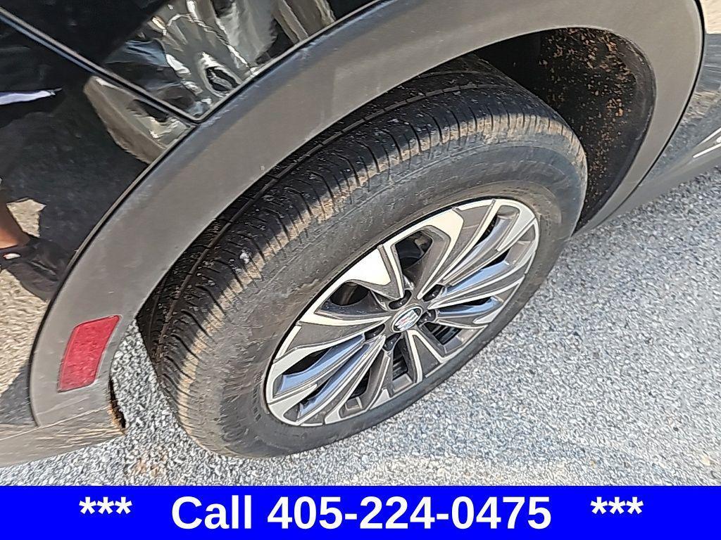 used 2024 Buick Envision car, priced at $23,277