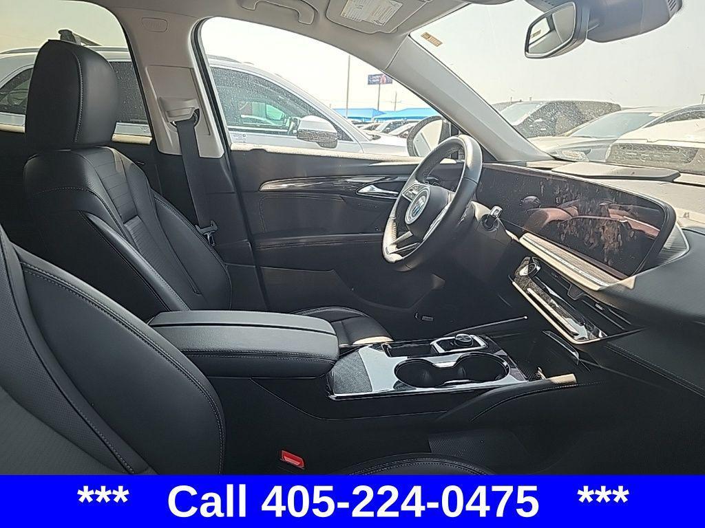used 2024 Buick Envision car, priced at $23,277
