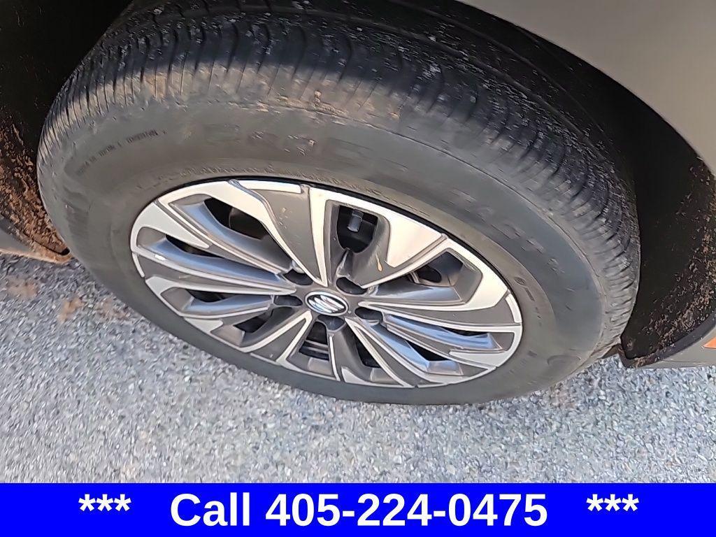 used 2024 Buick Envision car, priced at $23,277