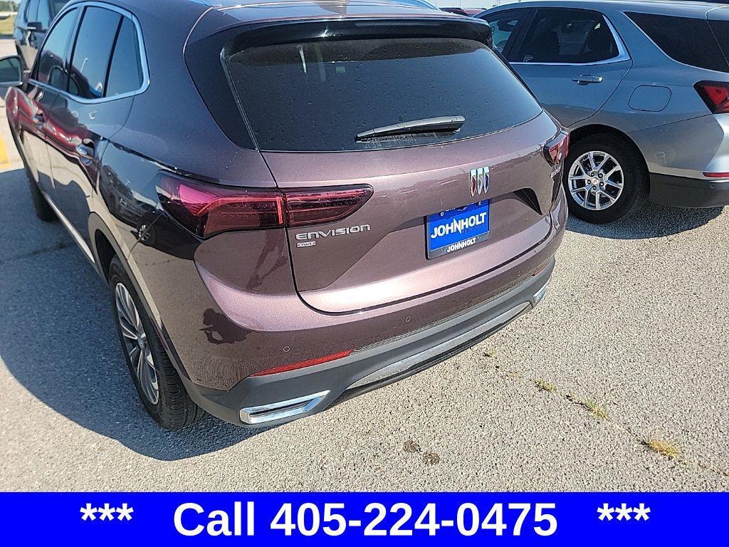 used 2024 Buick Envision car, priced at $24,000
