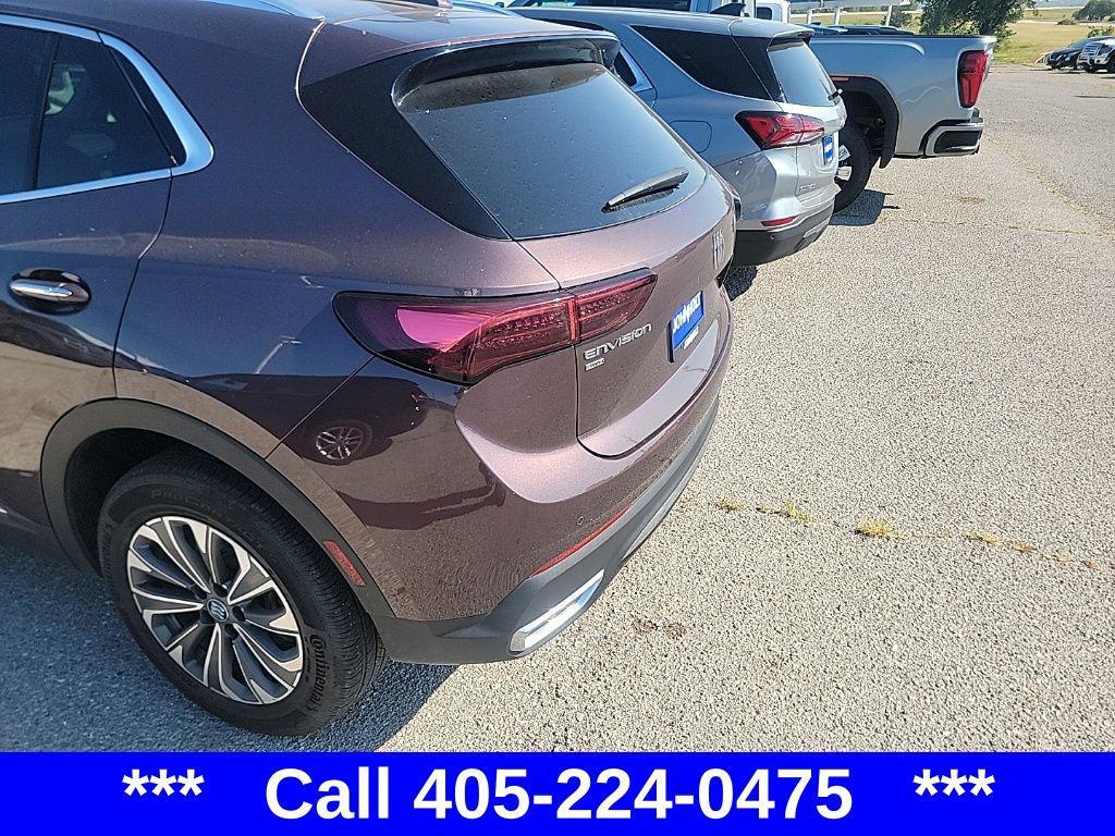 used 2024 Buick Envision car, priced at $24,000