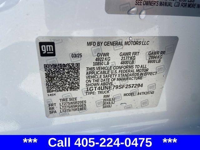 new 2025 GMC Sierra 2500 car, priced at $62,800