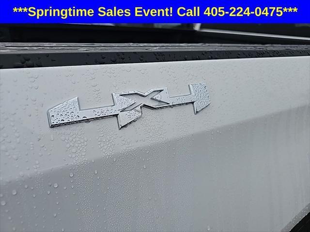 new 2025 GMC Sierra 1500 car, priced at $46,500