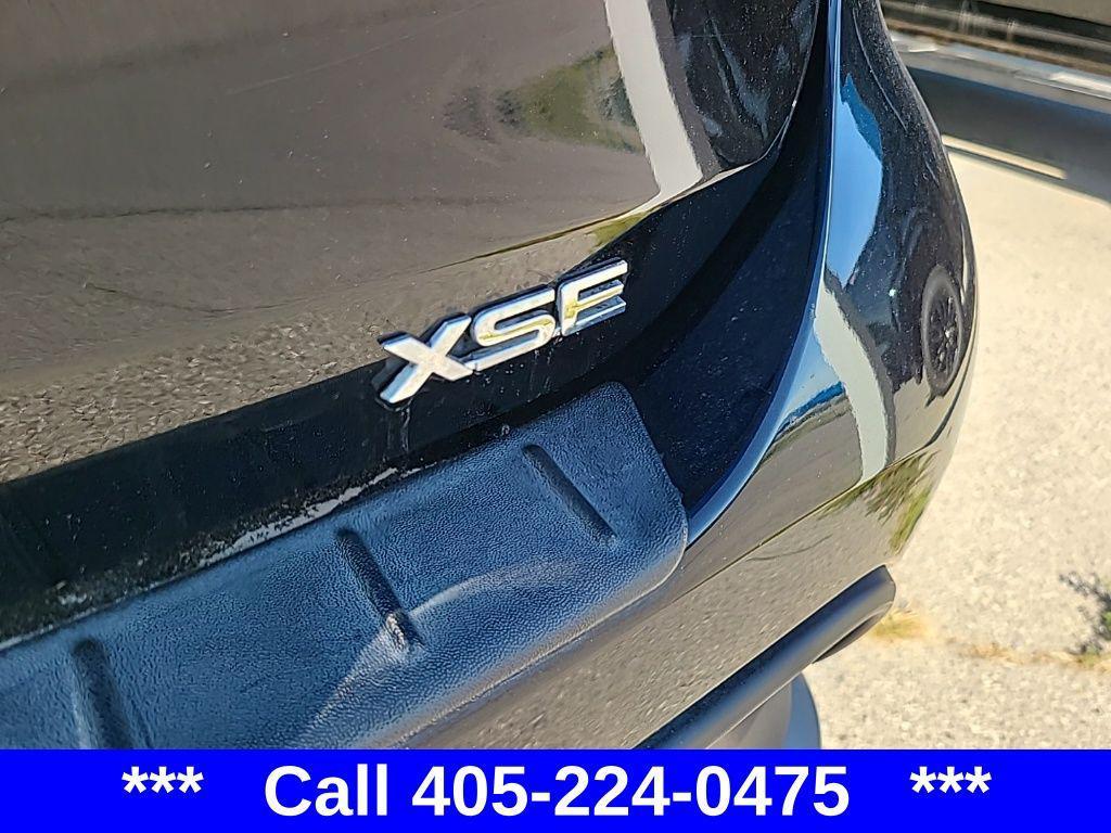 used 2023 Toyota Highlander car, priced at $40,800