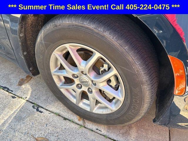 used 2023 Chrysler Pacifica car, priced at $24,498