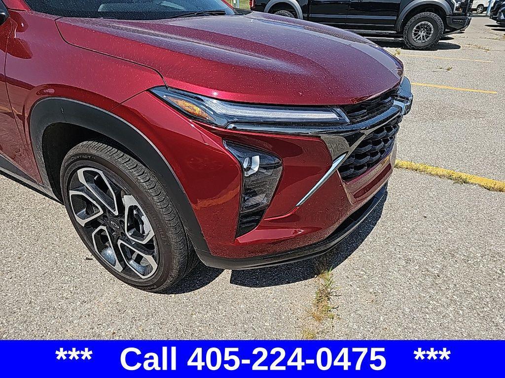 used 2025 Chevrolet Trax car, priced at $23,700