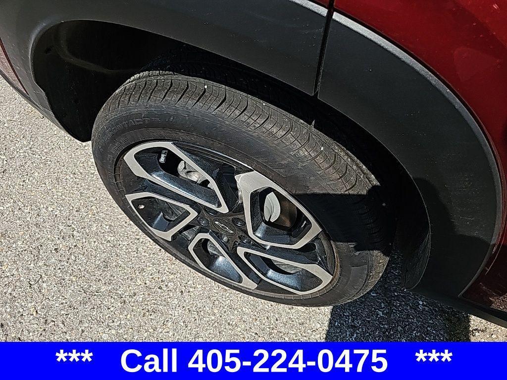 used 2025 Chevrolet Trax car, priced at $23,700