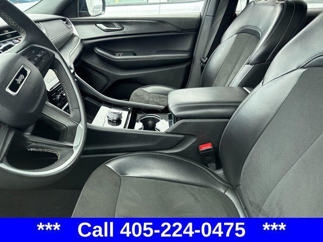 used 2023 Jeep Grand Cherokee L car, priced at $25,600