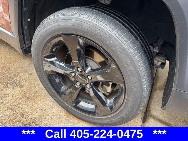 used 2023 Jeep Grand Cherokee L car, priced at $25,600