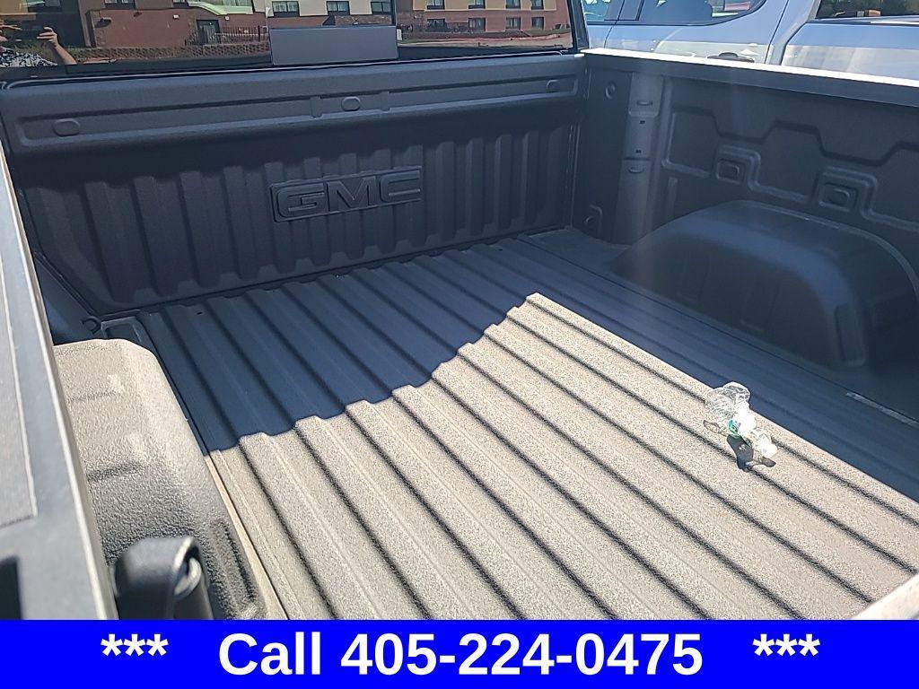 new 2025 GMC Sierra 1500 car, priced at $69,900