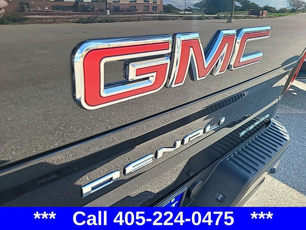 new 2025 GMC Sierra 1500 car, priced at $69,900