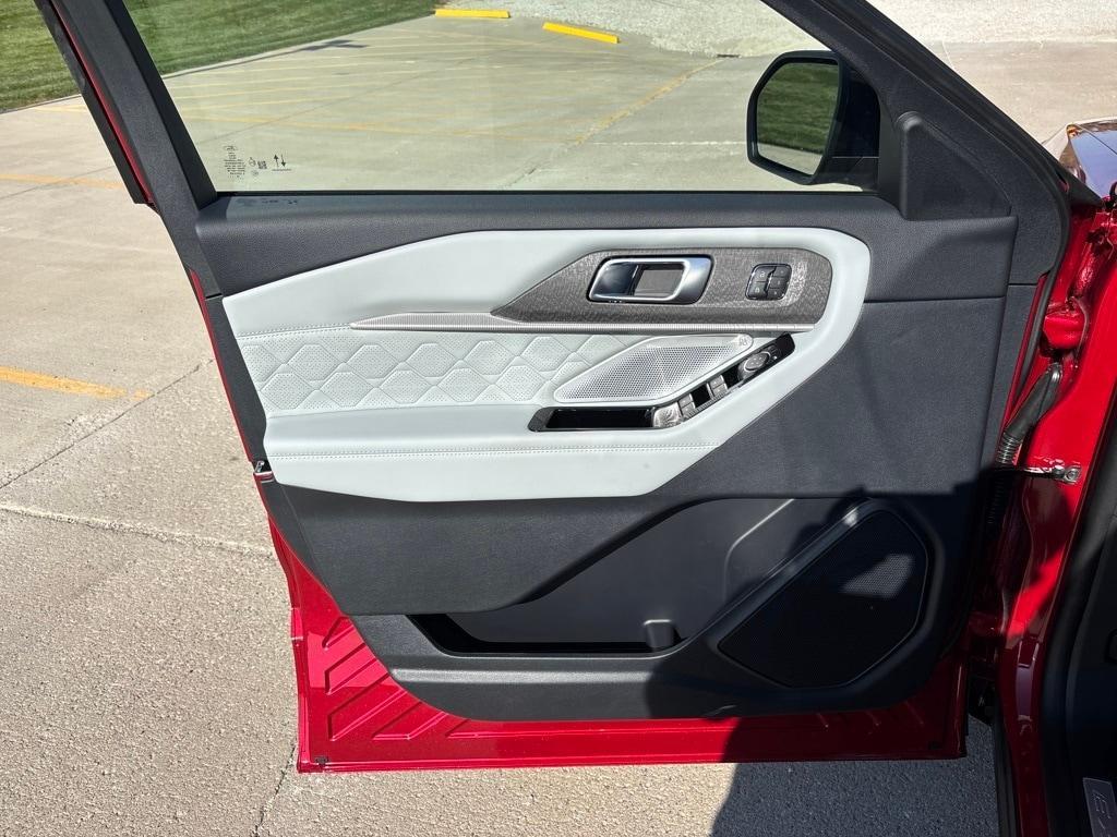 new 2025 Ford Explorer car, priced at $60,340