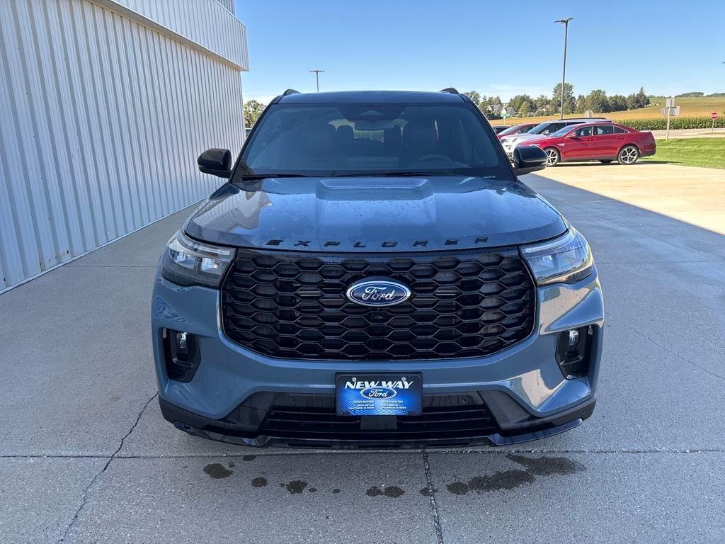 new 2025 Ford Explorer car, priced at $51,725