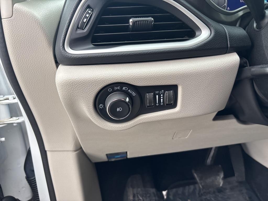 used 2022 Chrysler Pacifica car, priced at $20,250