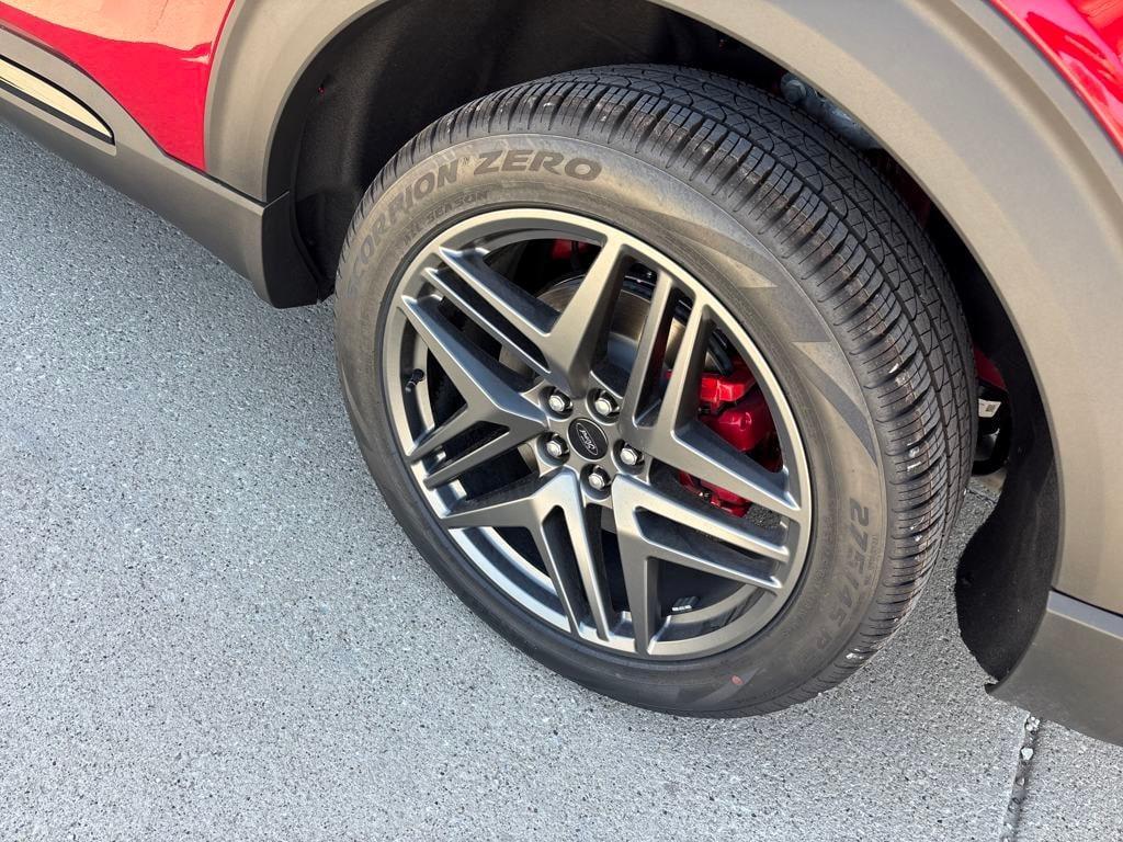 new 2025 Ford Explorer car, priced at $57,551