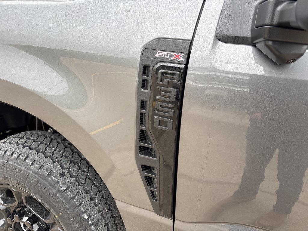 new 2025 Ford F-350 car, priced at $54,880