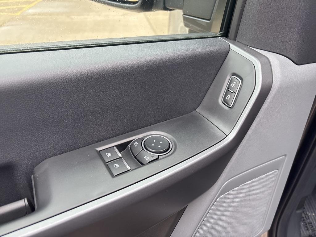 new 2025 Ford F-350 car, priced at $54,880
