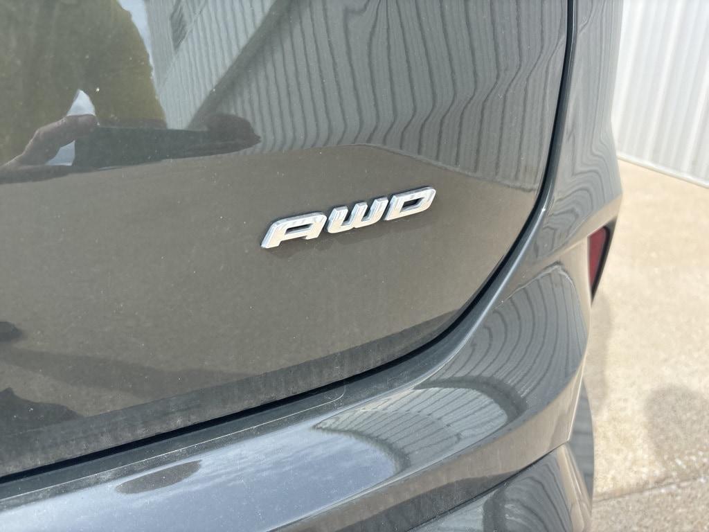 used 2022 Ford Edge car, priced at $30,900