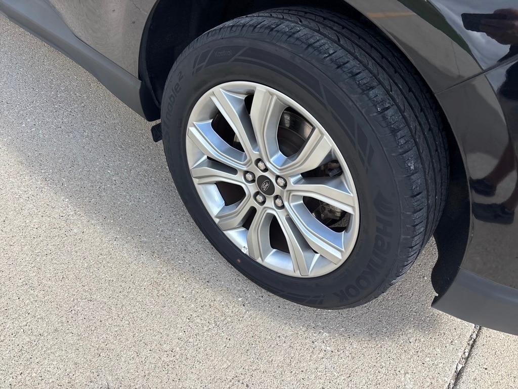 used 2024 Ford Edge car, priced at $29,080