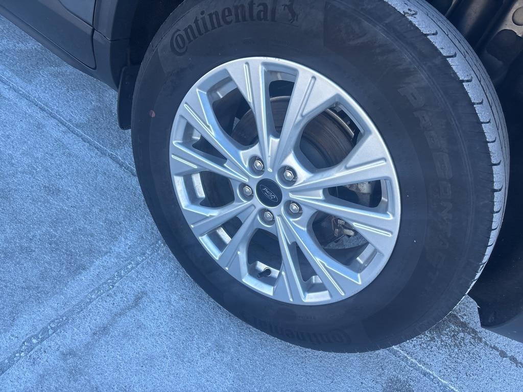 used 2023 Ford Escape car, priced at $22,500