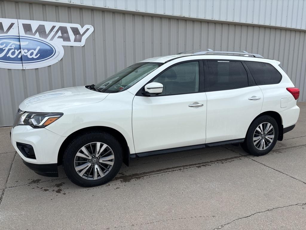 used 2020 Nissan Pathfinder car, priced at $19,500
