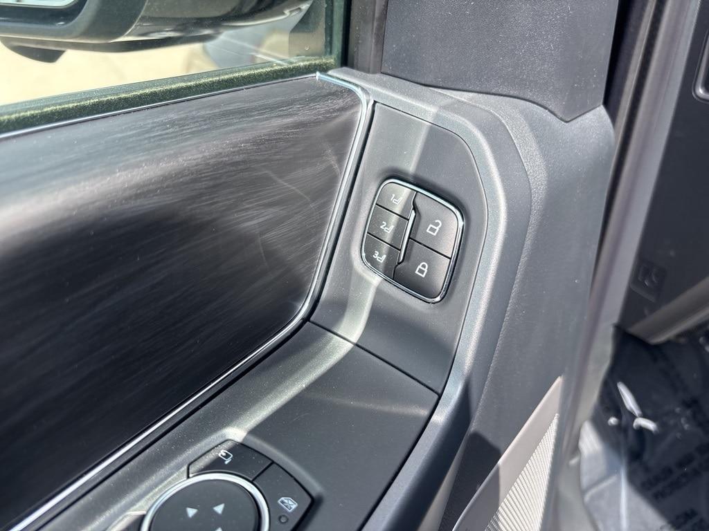 new 2025 Ford F-150 car, priced at $60,028