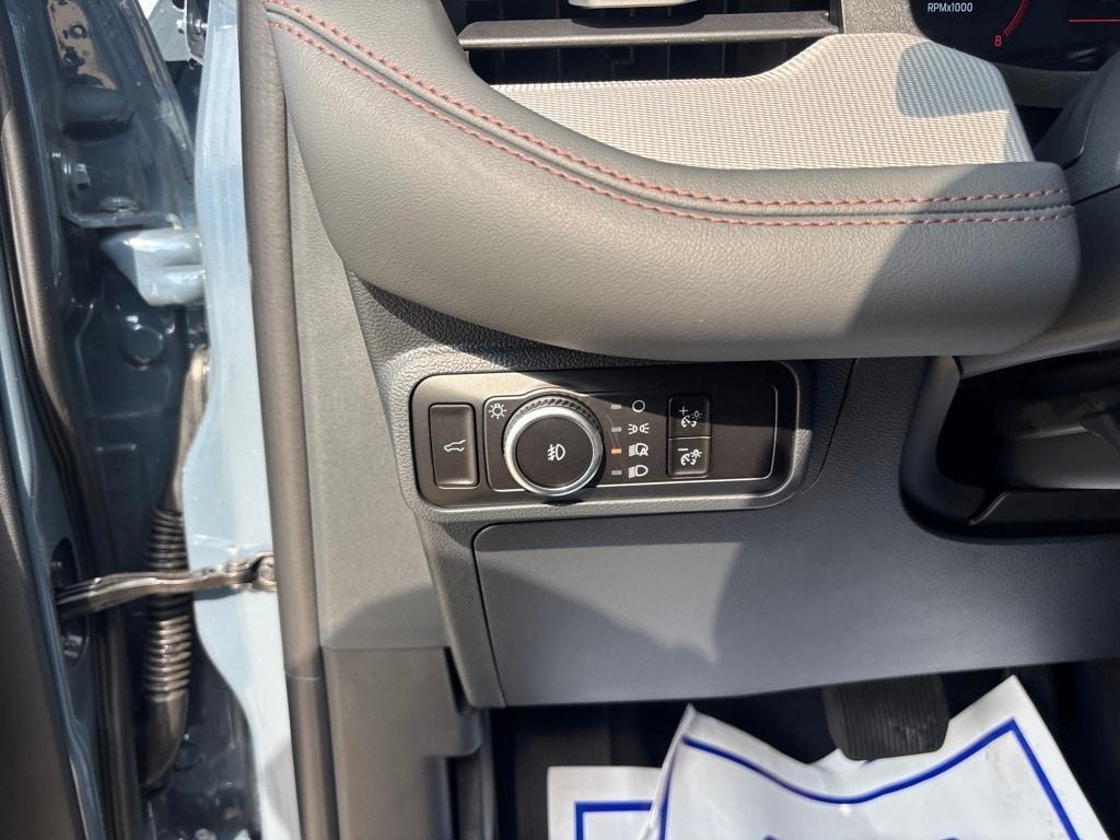 new 2025 Ford Explorer car, priced at $45,268