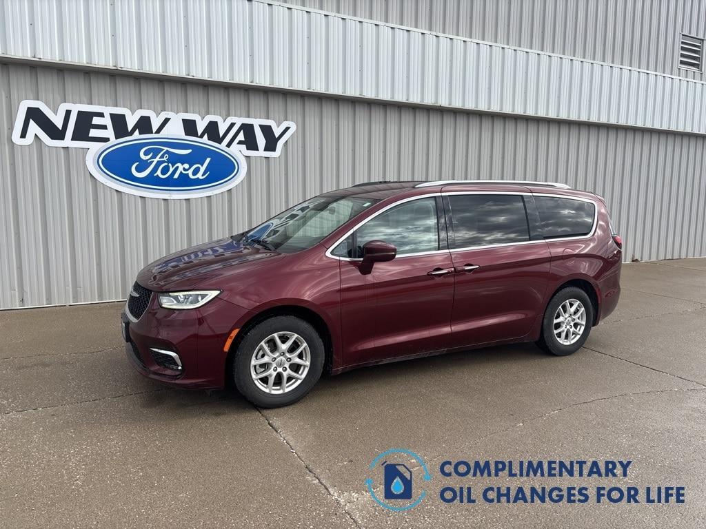 used 2021 Chrysler Pacifica car, priced at $22,500
