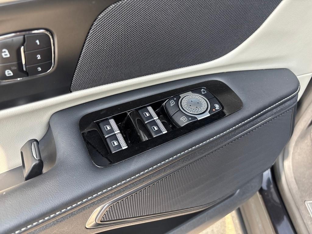 used 2024 Lincoln Nautilus car, priced at $46,500