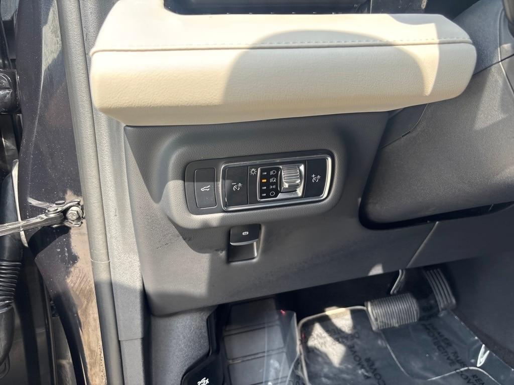 used 2024 Lincoln Nautilus car, priced at $46,500