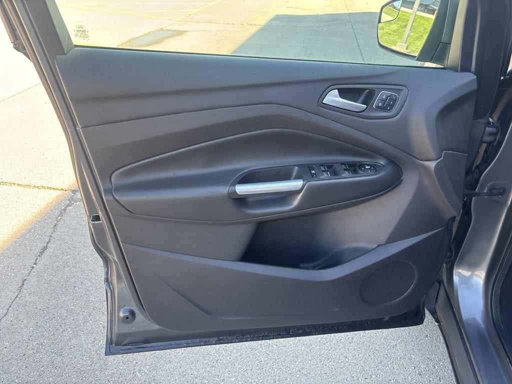 used 2013 Ford Escape car, priced at $10,900