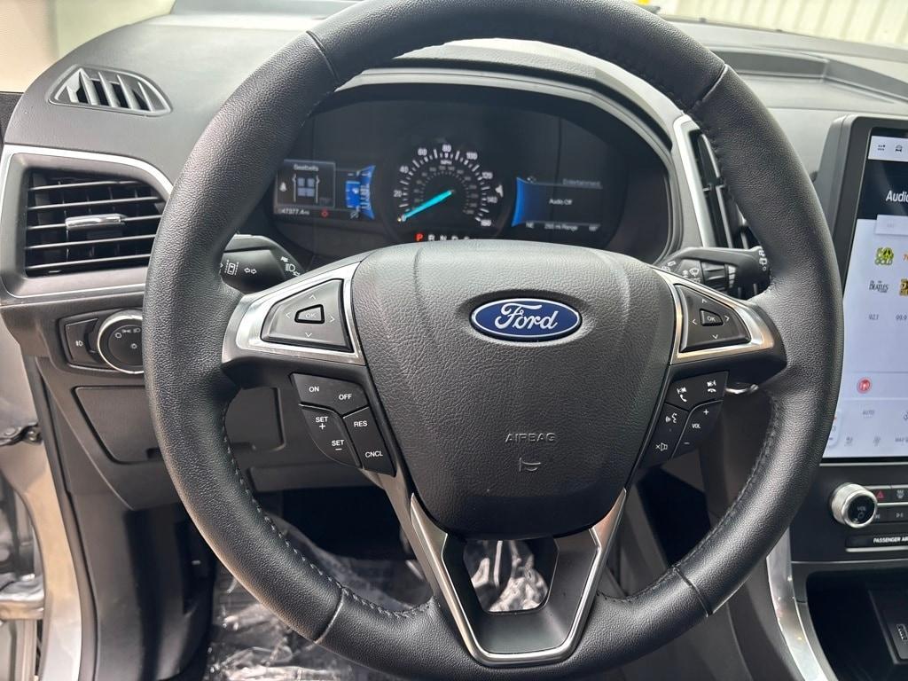 used 2024 Ford Edge car, priced at $28,564
