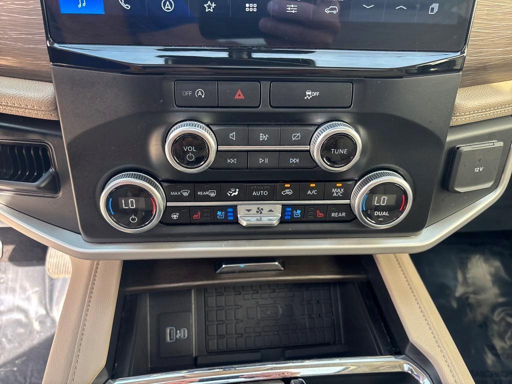 used 2024 Ford Expedition car, priced at $59,750