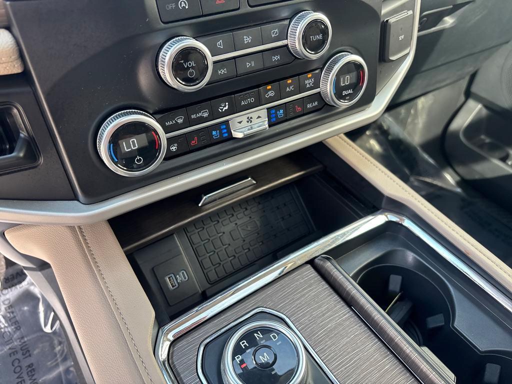 used 2024 Ford Expedition car, priced at $59,750
