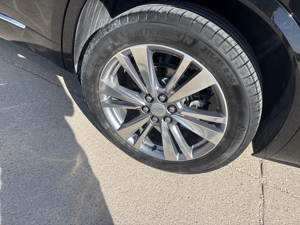 used 2024 Cadillac XT6 car, priced at $36,900