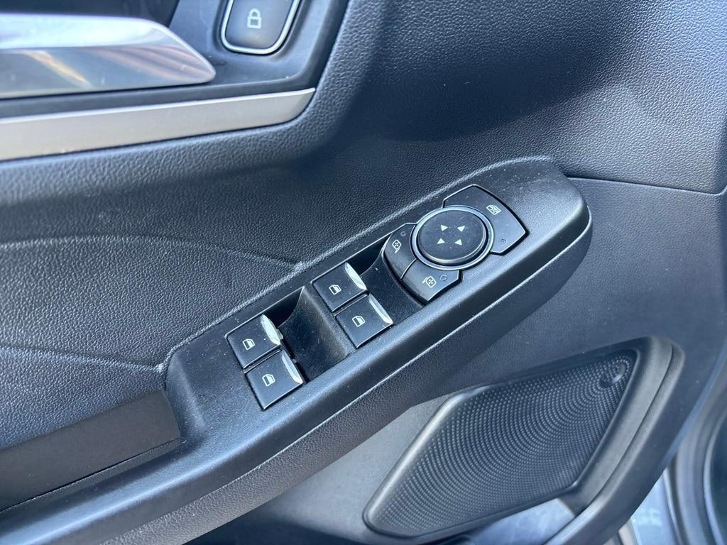 used 2021 Ford Escape car, priced at $22,900