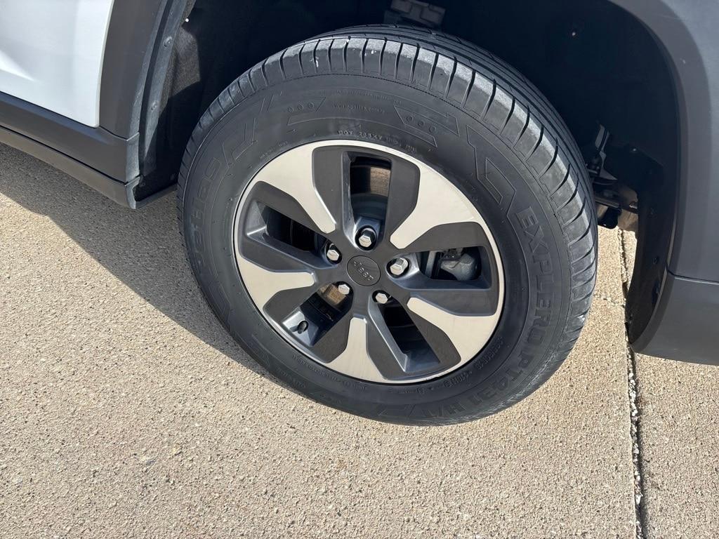 used 2023 Jeep Grand Cherokee 4xe car, priced at $26,900