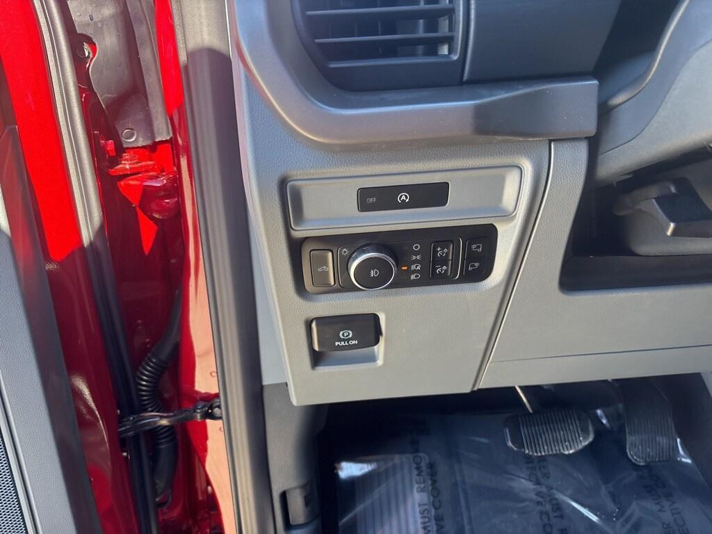 new 2025 Ford F-150 car, priced at $54,252