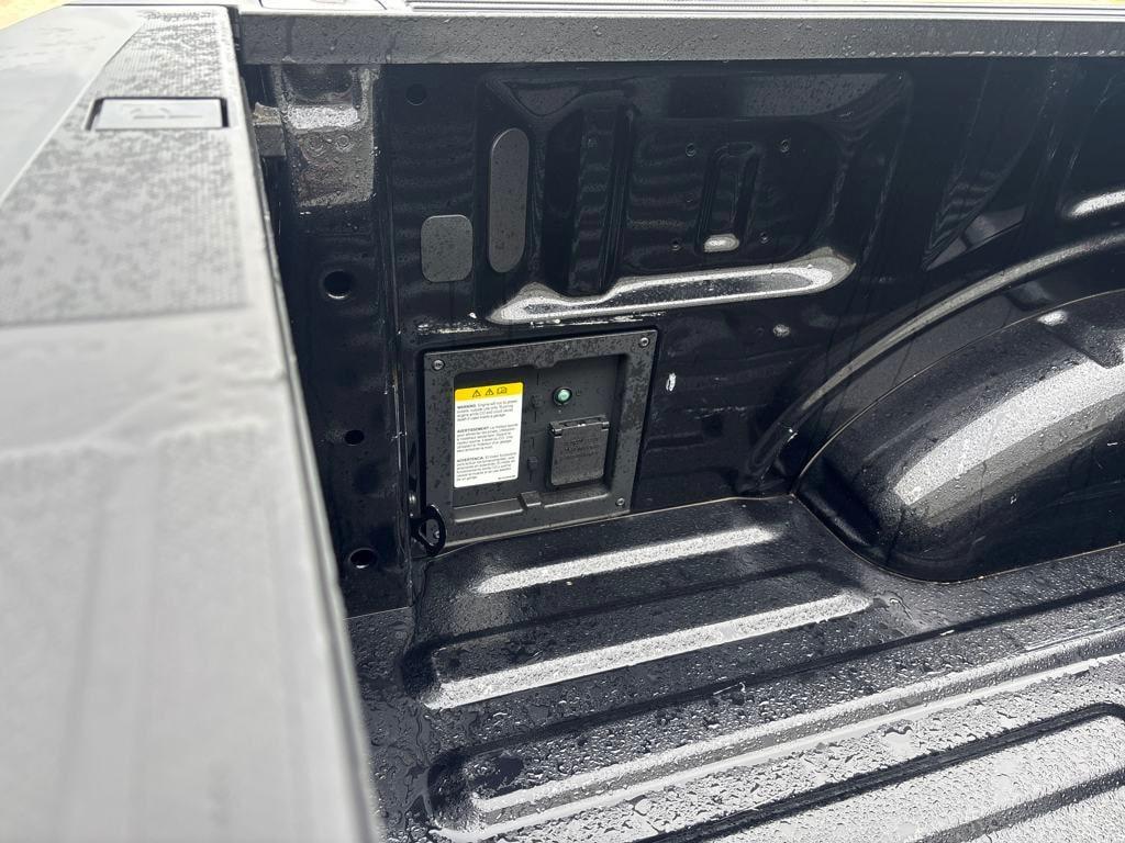 used 2022 Ford F-150 car, priced at $39,900