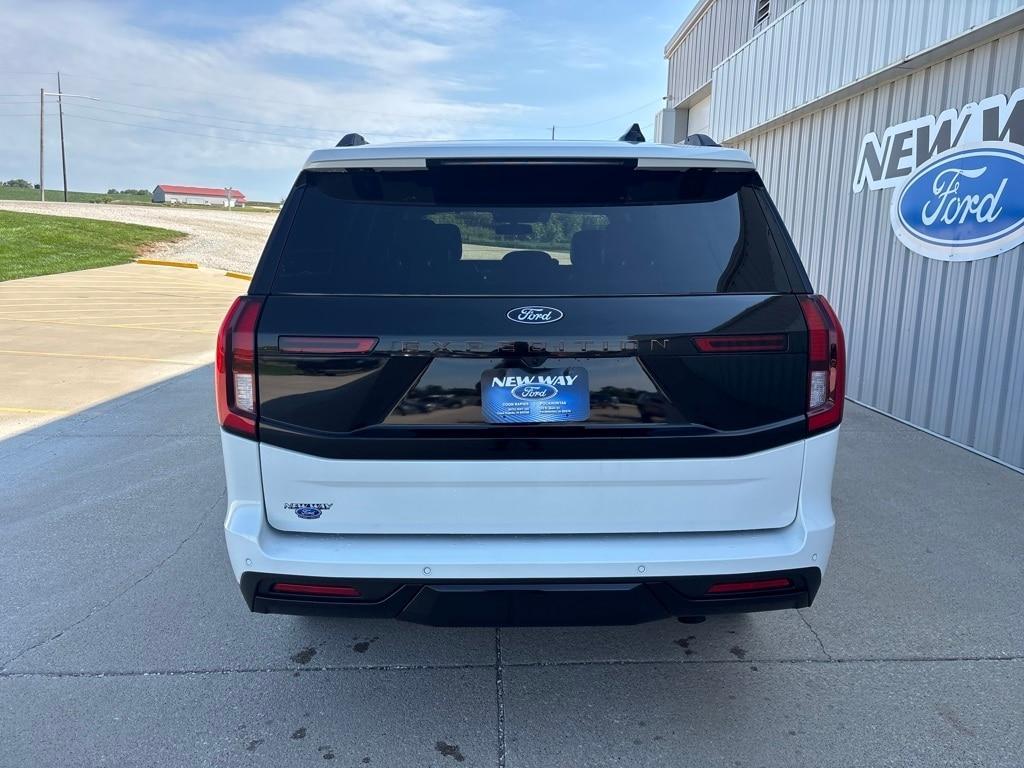 new 2025 Ford Expedition car, priced at $84,540