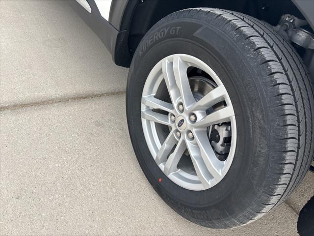 new 2024 Ford Explorer car, priced at $45,975