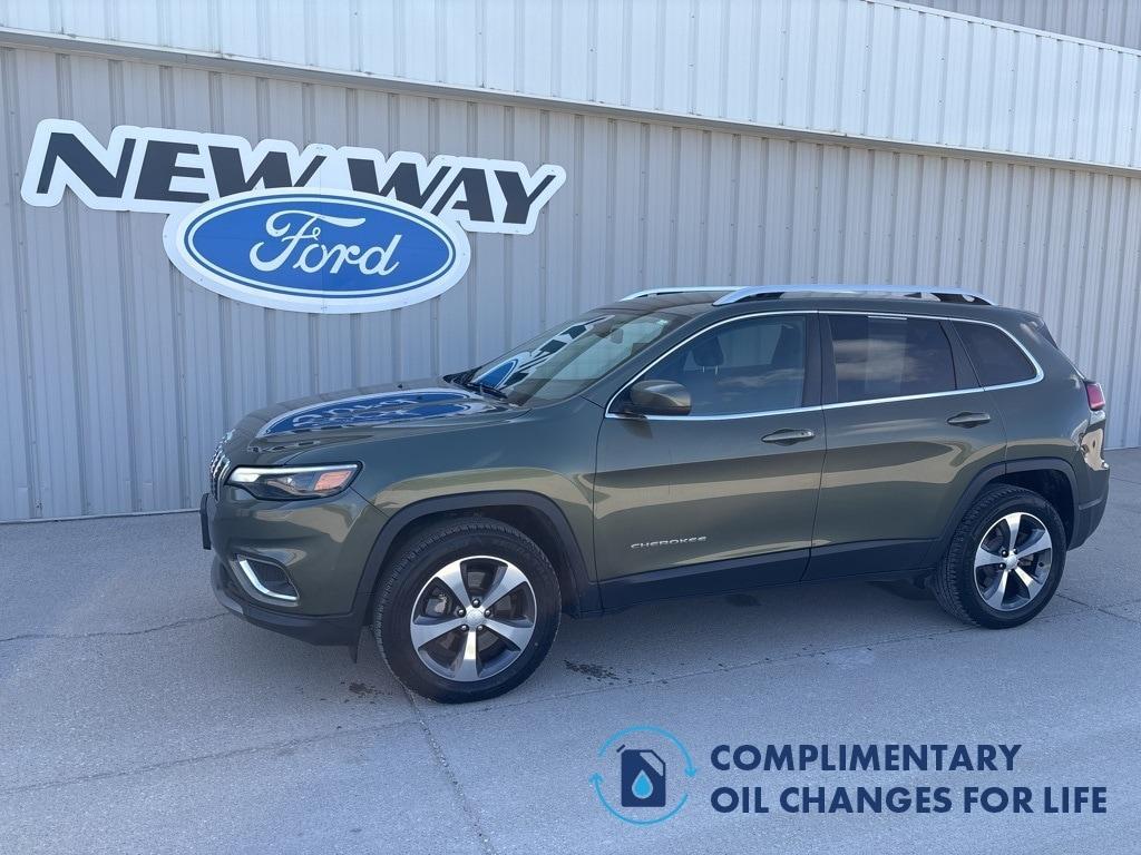 used 2019 Jeep Cherokee car, priced at $15,995
