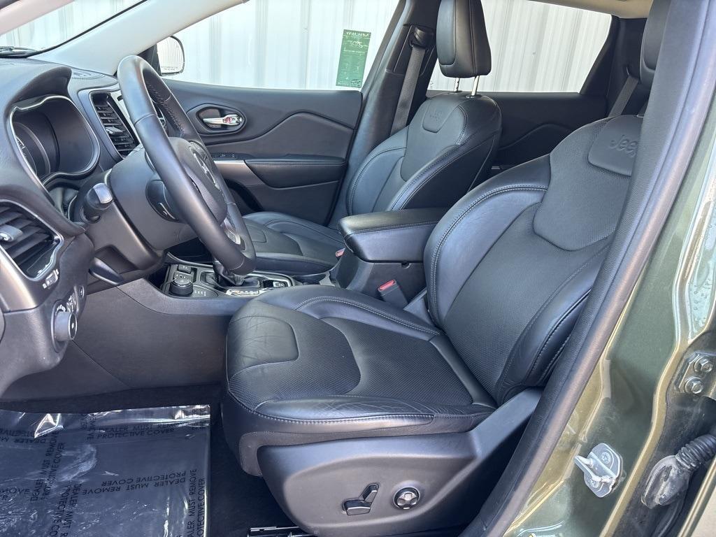 used 2019 Jeep Cherokee car, priced at $17,500