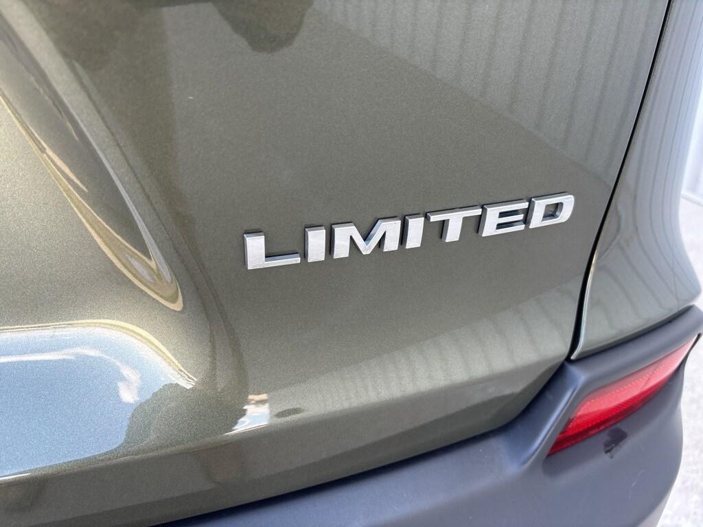 used 2019 Jeep Cherokee car, priced at $17,500