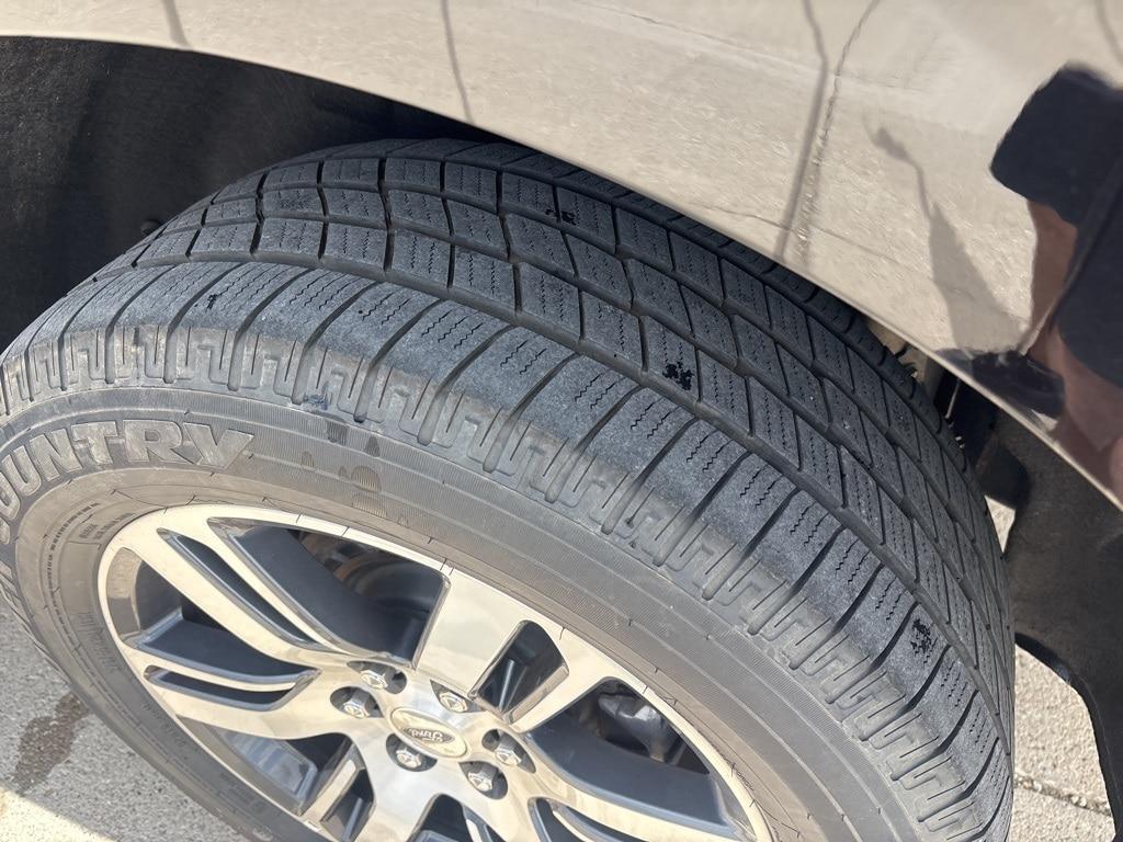 used 2024 Ford Expedition car, priced at $57,250