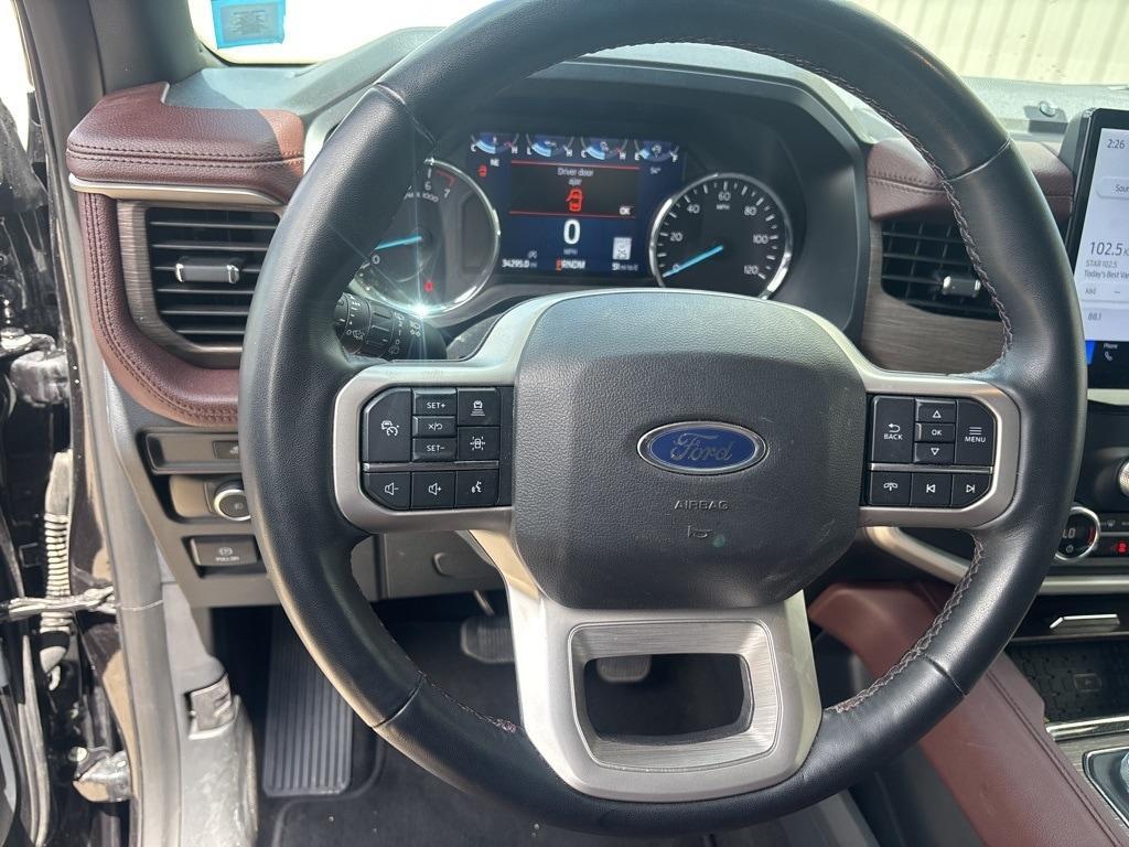 used 2024 Ford Expedition car, priced at $57,250