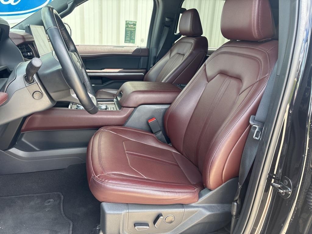 used 2024 Ford Expedition car, priced at $57,250